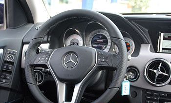 梦到汽车方向盘没了