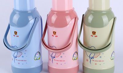 梦到手上拿着热水瓶