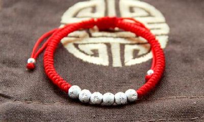 2022本命年戴红绳有什么讲究？本命年能戴黑绳吗？