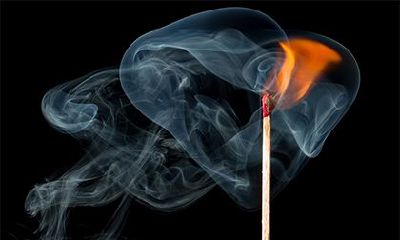 1995年山头火命猪一生运势，95年山头火命的姻缘