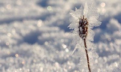 涧下水命和山头火命相配吗？山头火命是什么意思好不好？