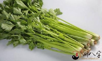 梦到到处都是莴笋