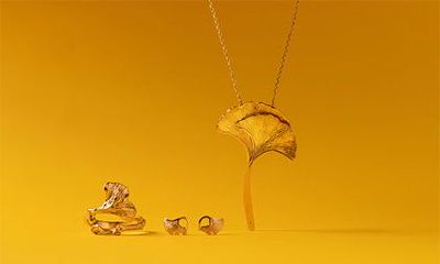 白蜡金命和杨柳木命相配吗？白蜡金遇什么水最好？