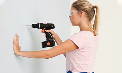 2022年农历十一月二十四日是装修动土黄道吉日吗？