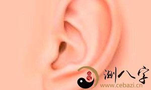 梦到左耳朵掉出大耳屎
