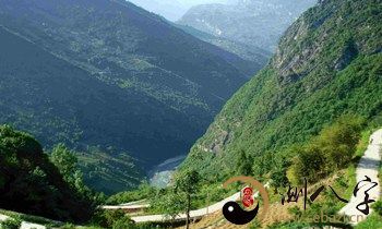 梦见大山美丽风景翠绿色一片