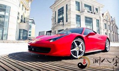 梦到自己有一辆豪华车