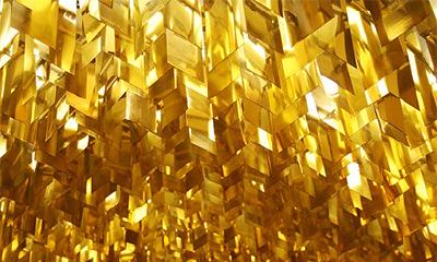 1985年乙丑年海中金命五行属什么？缺什么？