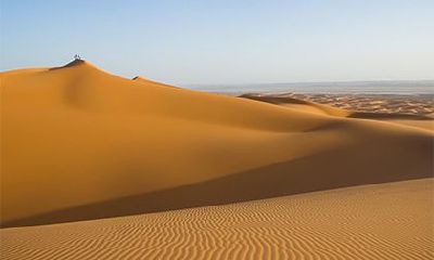 1990路旁土命几月最好？路旁土命的出生时辰命运