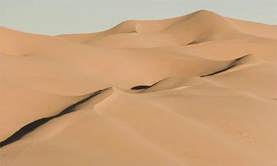 路旁土命人干什么容易发财？路旁土命的人如何招贵人？