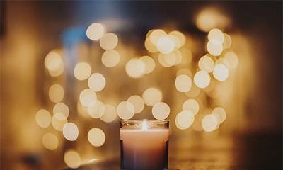 1986年炉中火命缺什么？五行不全怎么补？