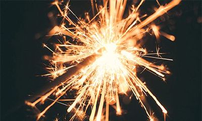 83大海水命和86炉中火相克吗？炉中火命喜什么五行？