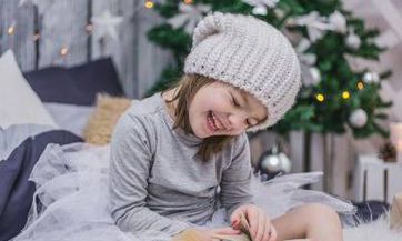 2023年十月初六出生康姓女孩名字