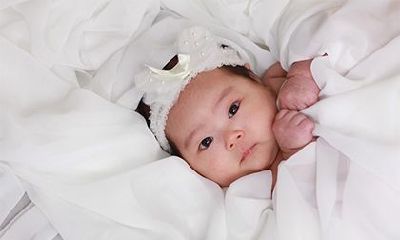 2022年农历十一月冬月二十八日出生男宝宝是不是富贵命？