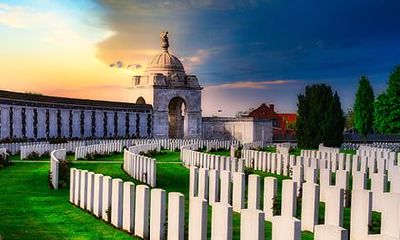 2022年壬寅年农历七月二十五日出殡好吗？