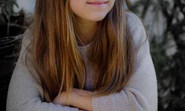 2023年冬月初八出生袁姓女孩名字叫什么