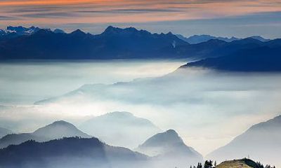 富贵命的八字特征，大器晚成出生时辰