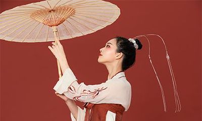 眼睛皮有痣是苦命的女人吗？苦命女人的三大特征？