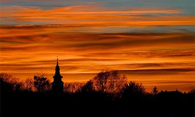 2022虎年七月初七七夕节老黄历可以剪头发吗？