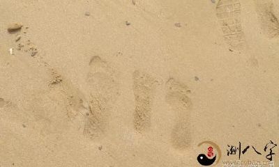 孕妇梦见足印