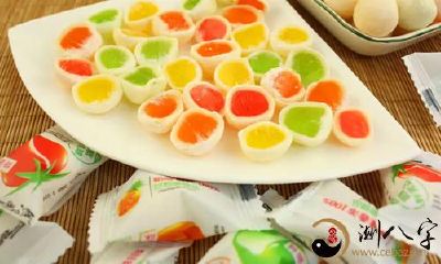 梦到店铺里限时抢购糖块