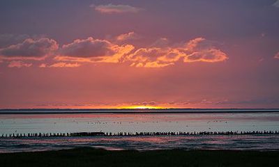 2022年农历四月二十一是不是适合出殡安葬的日子？