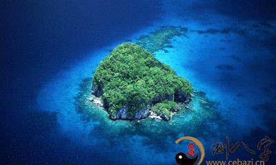 梦见被困在海洋中的海岛