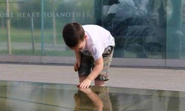 2023年三月初五出生余姓男孩名字