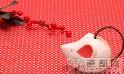 O型血属鼠人性格特点:个性开朗，坦诚相待