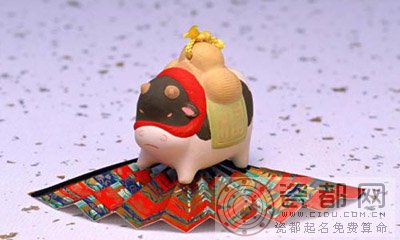 A型血属鼠人性格特点:个性稳重，注重外表