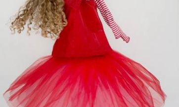 2023年七月初四出生冯姓女孩名字