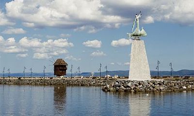 2023年农历四月初二可以开业吗 试营业需要注意什么