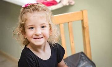 2023年四月二十出生唐姓女孩名字