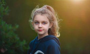 姓翁带潇字的女孩名字快乐 姓名带潇字的女孩名字