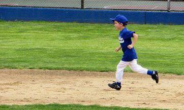 2023年四月初二出生周姓男孩名字叫什么