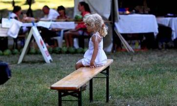 2023年十月初三出生刘姓女孩名字