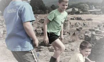 周姓男孩名字2023年12月3日出生的