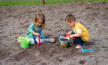 2023年冬月初四出生郑姓男孩名字