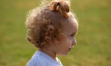 2023年宝宝名字女仕 带仕的女孩名字还要有寓意