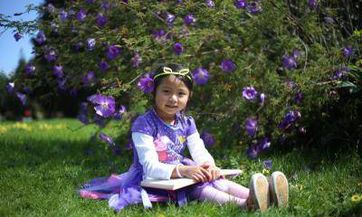 2023年十月初一出生梁姓女孩名字叫什么