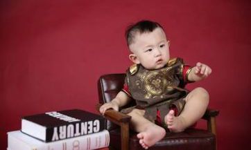 2023年2月17日农历一月二十七出生的男孩取名 男宝宝高分名字推荐