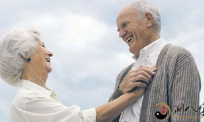 梦见长辈帮助自己