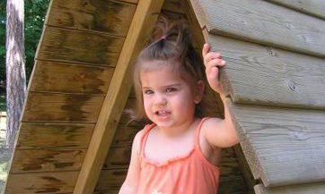 2023年冬月初三出生任姓女孩名字怎么取