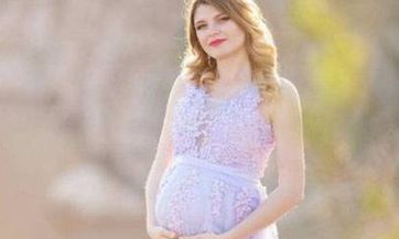 爸姓王妈姓董宝宝名字