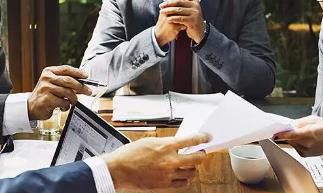 和朋友合伙做生意、合伙求财的八字