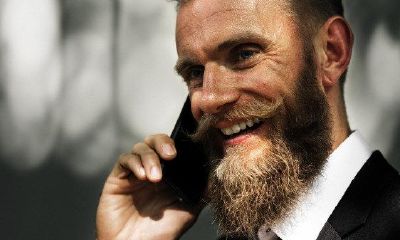 男人富贵发财痣在哪里？