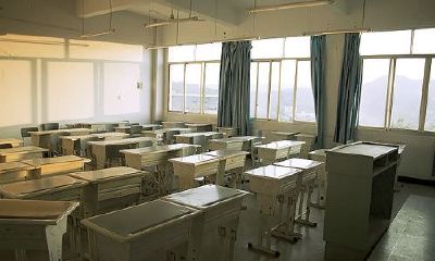 爸爸姓赵,妈妈姓钱 女孩名字三个字四个字