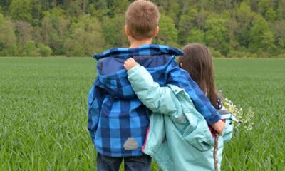 父亲属蛇母亲属鸡生虎宝好吗？