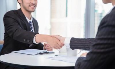 属马人会如何应对职场冷遇