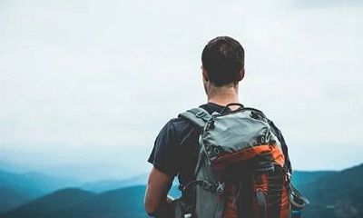 81年属鸡一生三大劫难 感情健康都有注意